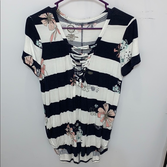 Stripped Blouse - Picture 1 of 3